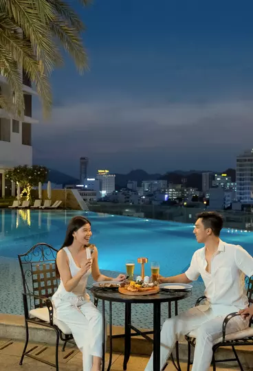 Pool Bar